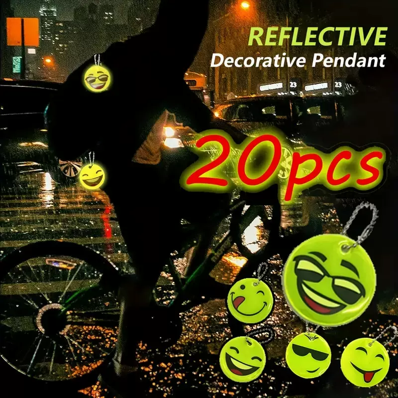 跨境PVC反光微笑脸挂件钥匙扣背包箱包挂饰 夜晚警示饰品安全吊坠