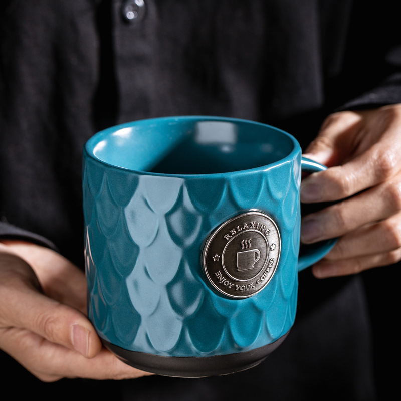 Taza de bronce Taza de bronce Taza de café Taza de agua en relieve Taza de cerámica Logo