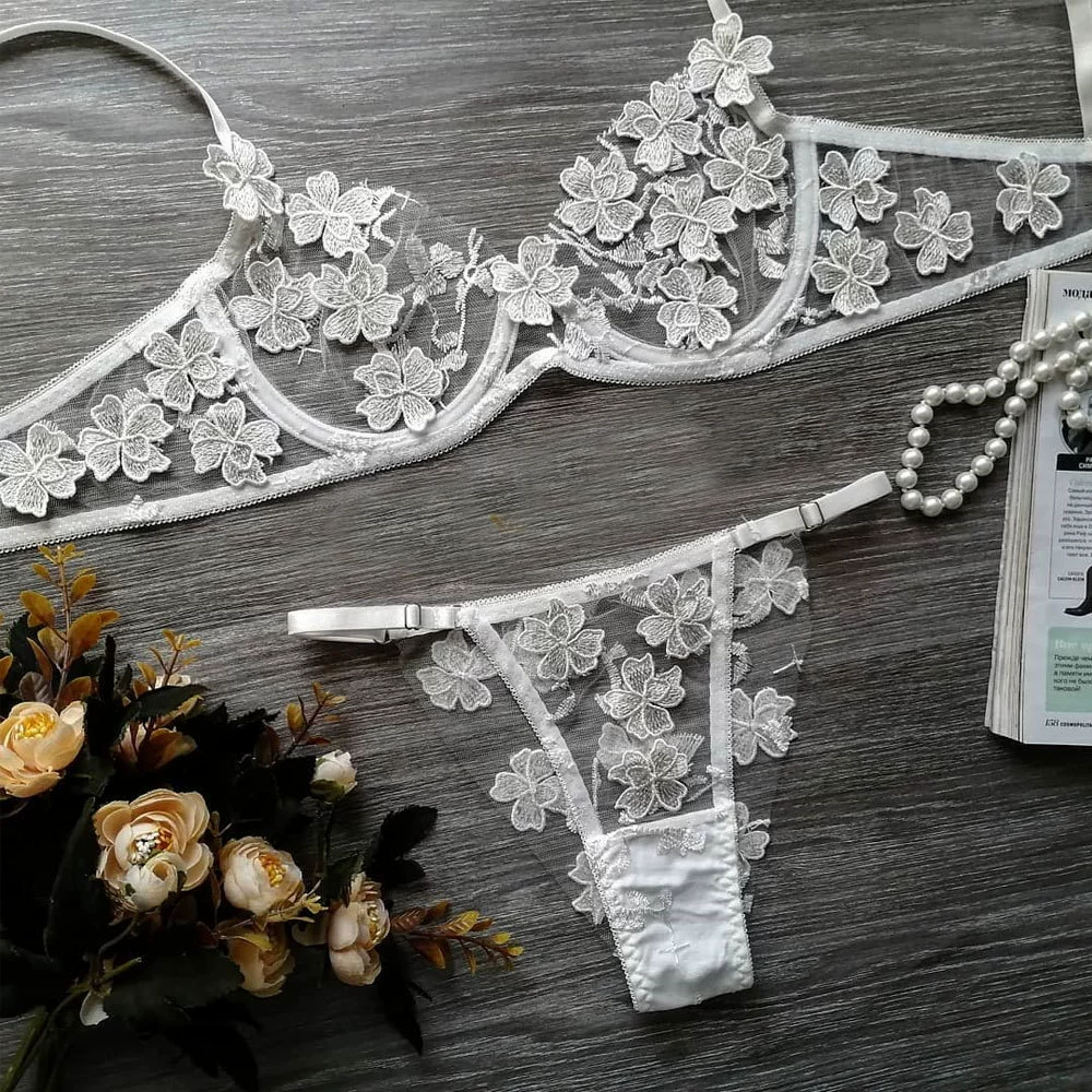 Three dimensional set handmade, European style, with embroidery