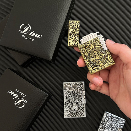  Engraved Tiger Head Constantine Gas Lighter with Retro Open Flame and Butane Gas, Complete Gift Box