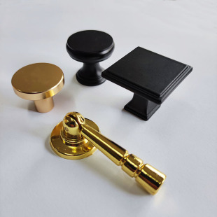 ��ɫ��ɫ�ο������p�ݙ��T�F�����s���������W��ʽ�A�γ����