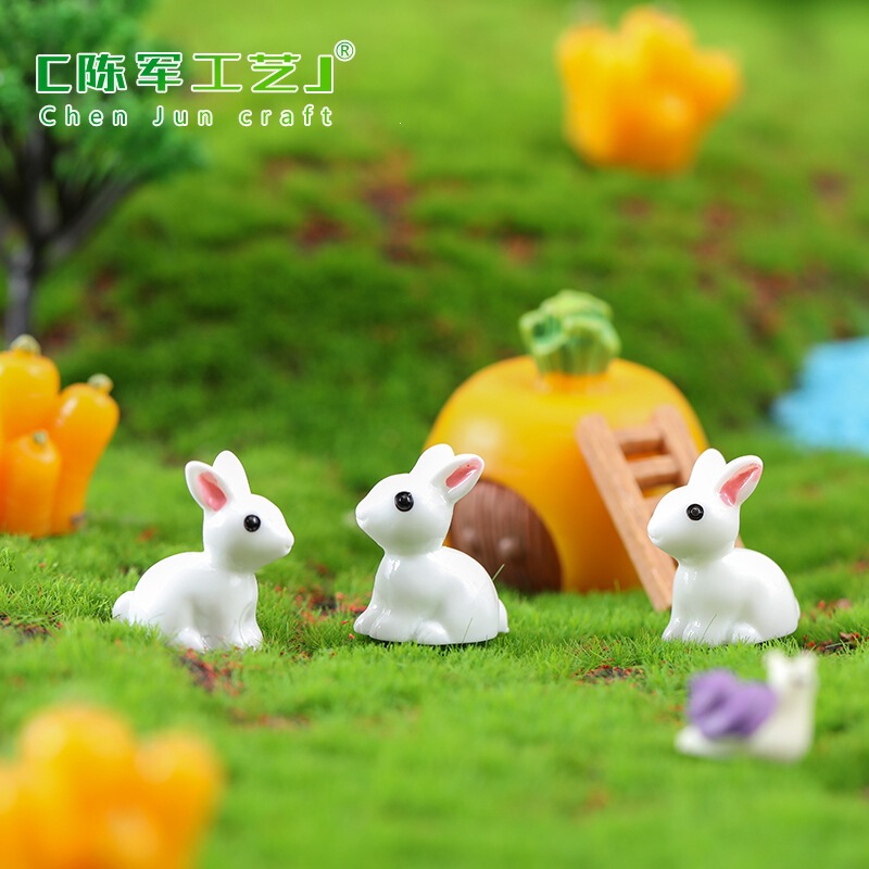 Moss Micro-Landscape Ornaments, Little White Rabbit with Small Ears, Rabbit, Bunny, Resin Crafts Ornament Accessories