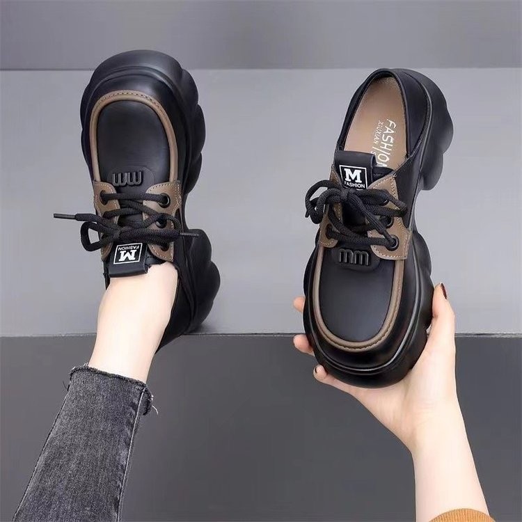 2026 primavera y otoño nuevos estudiantes universales británicos friados calles lazos zapatos Lefour zapatos de suela gruesa dos zapatos de cuero pequeños