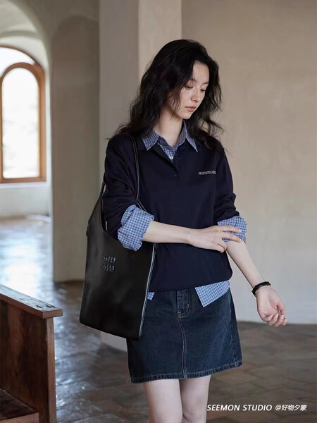 Mui M은 남성과 여성을위한 긴 소매가 긴 커플을위한 긴 소매 바닥 티셔츠가있는 고급 이른 봄 폴로 셔츠입니다.