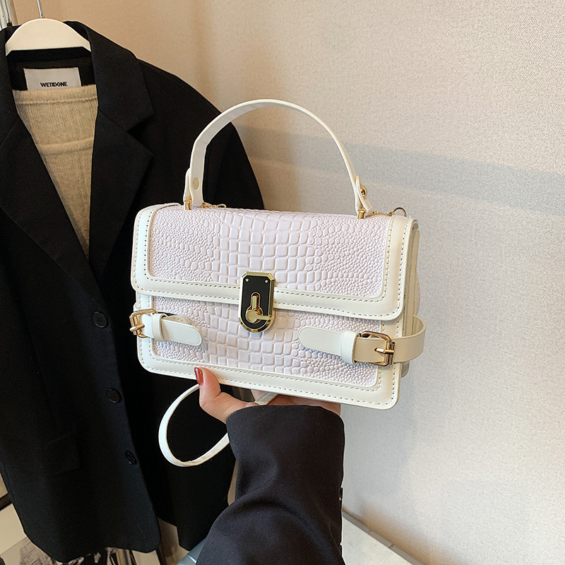 Bolso de hombro de estilo occidental Bolso de mujer de PU Bolso cuadrado pequeño de mensajero simple de moda Bolso de patrón de cocodrilo de todo fósforo de tendencia casual