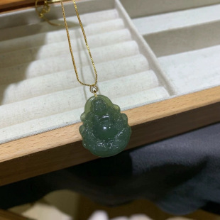 Hetian jade 18 kk gold inlaid Maitreya clavicle chain, glittering and delicate, rich color, carved laughing Buddha,