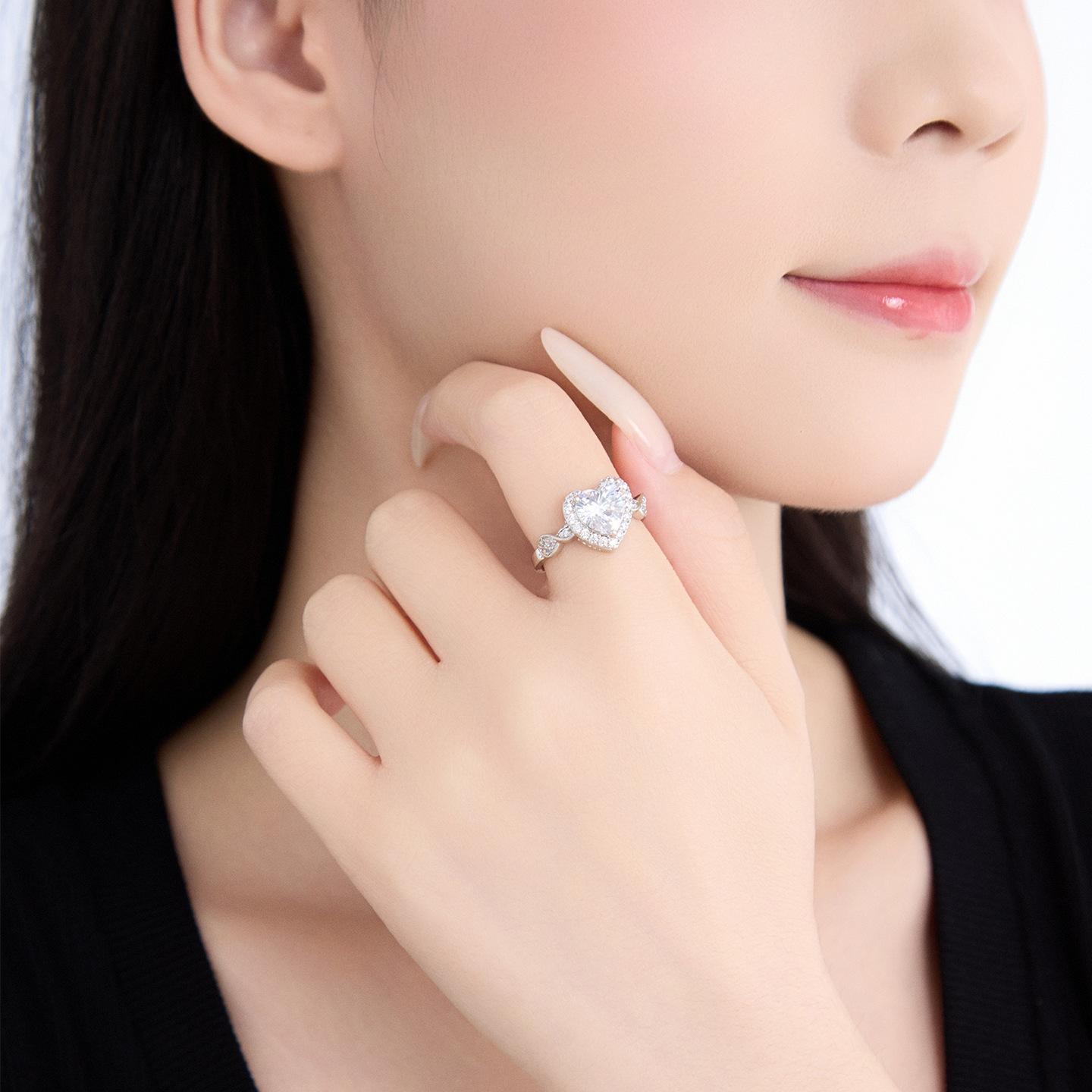 Anillo de Corazón con Piedra Artificial de Aleación Galvanizado image 4