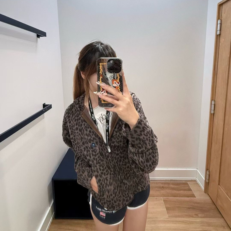 American Retro Style Hco Little Seagull Leopard Print Hooded Short Zipper Jacket for Women, Casual and Versatile, Slimming Look and Longer Legs American Retro Style Hco Little Seagull Leopard Print Hooded Short Zipper Jacket for Women, Casual and Versatile, Slimming Look and Longer Legs
