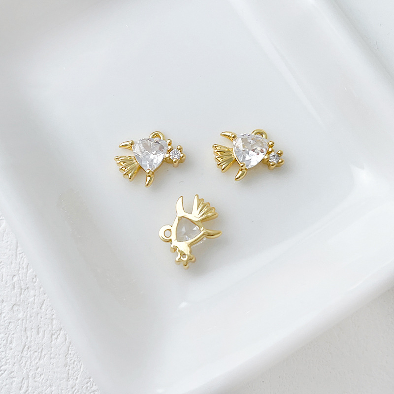 4g Weight Pendant Jewelry Making Type 18K Gold Plated Plating Material DIY Jewelry Accessories Classification 1 Piece Quantity Copper Material Starfish, Dolphin Pattern Plating Design Retro, Marine Style Style 1 Piece Copper 18K Gold Plated Starfish Dolphin Pendant 9