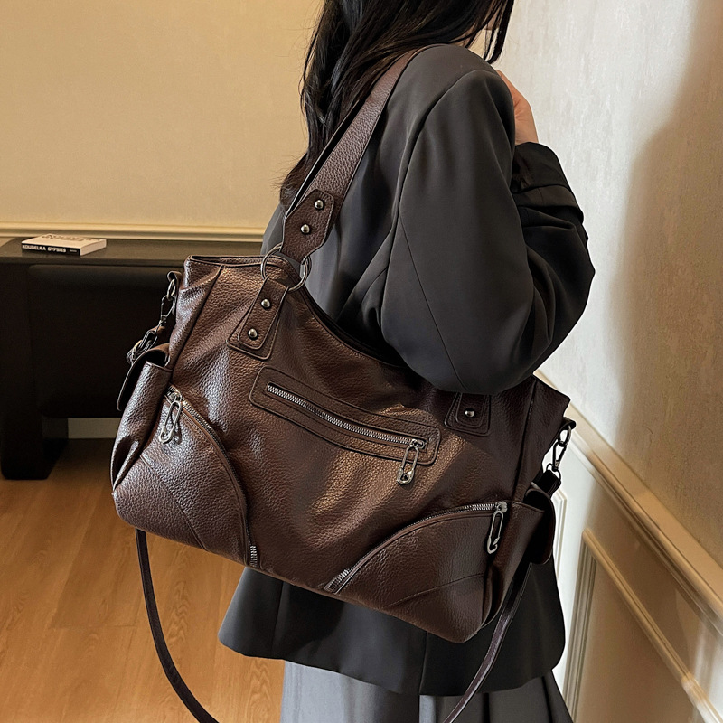 Cross-Border Hot Sale Large Capacity Tote Bag For Women, High-End Luxury Trendy Cool Motorcycle Style Shoulder Bag, Versatile 2026 - Thumbnail 3