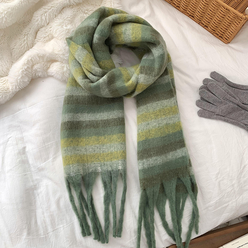 Bufandas de invierno femeninas de alta calidad 2025 nuevas parejas gruesas calentamiento color rayas collar bufandas al por mayor