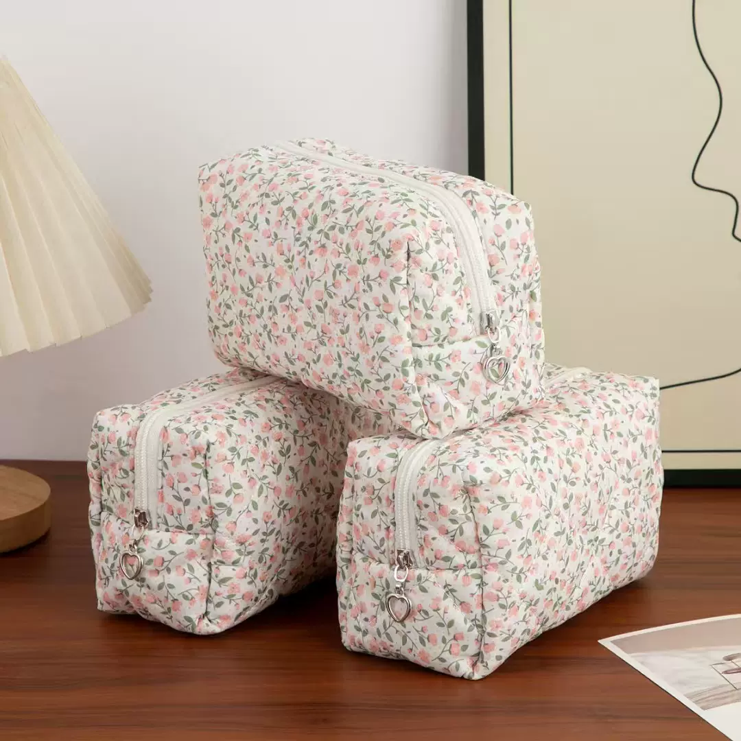 爱心银色拉头粉色碎花大号口红收纳包女士化妆品收纳包耳机数据线