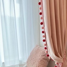 �pɫС��÷�򴰺�ëë��߅