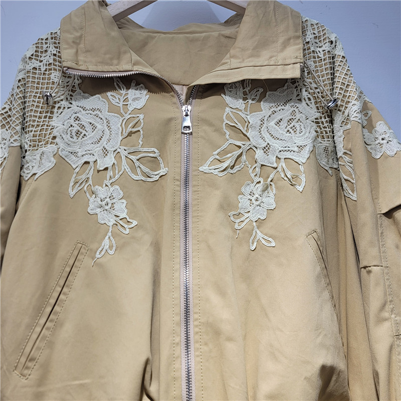 Estación europea 2026 primavera nueva moda retro estilo de encaje de cuello corto chaqueta mujer bordada hombre pequeño