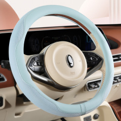 新型自動車ハンドルカバー夏の氷糸通気滑り止め吸汗ハンドルカバー四季通用クロスボーダー速売通