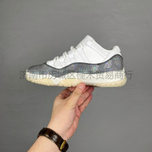 ������Ь����ʇ��޶�AJ11�ߵͿ�����̼�p�����������Ů��@��Ь