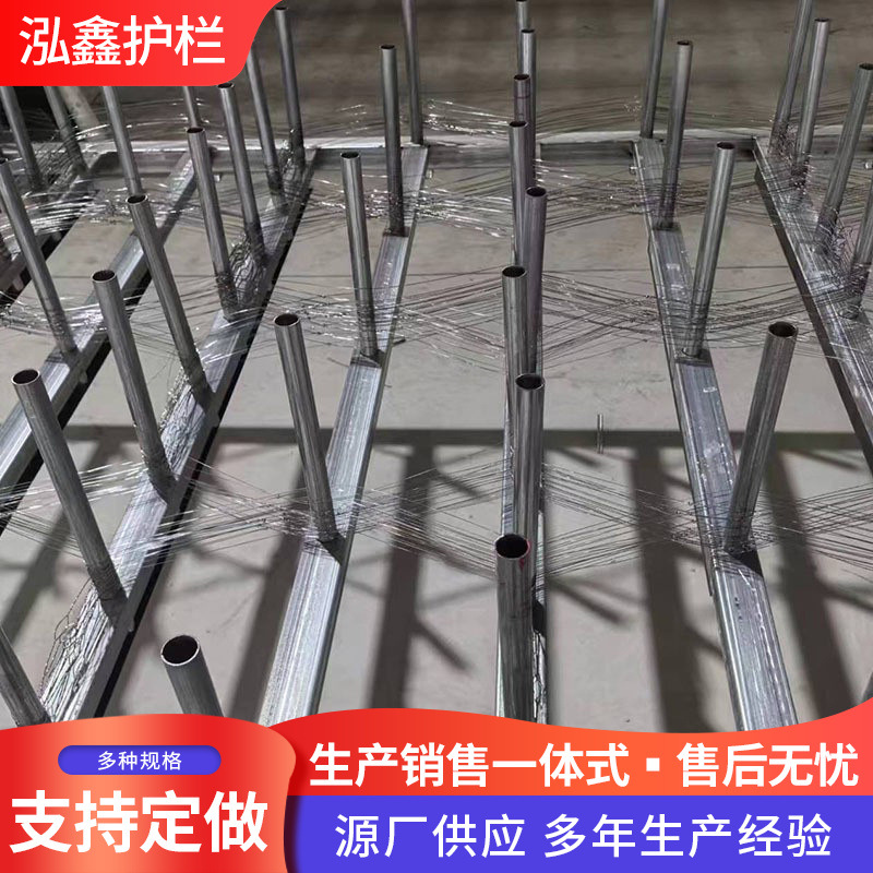 军事坦克网阻隔网无人机拦截障碍网坦克履带绕丝缠绕网厂家现货