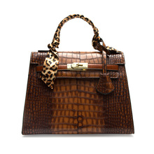 2022�r��Ůʿ�{�~�y������W��ײɫ�����K������QŮ���S��