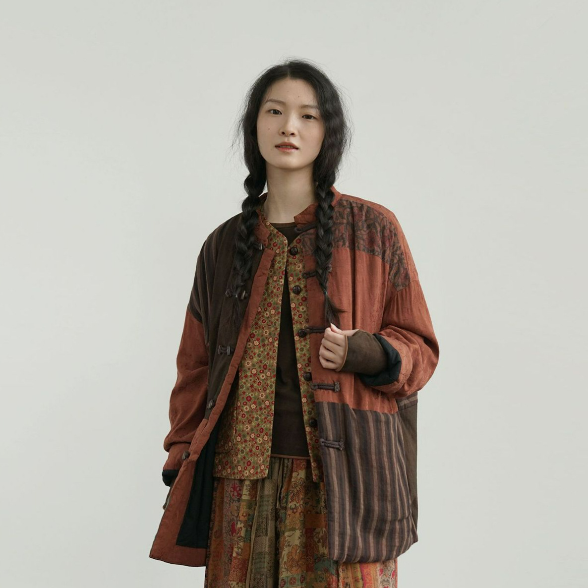 原创复古人丝提花立领盘扣保暖加厚外套 国风老布拜年棉衣M24424