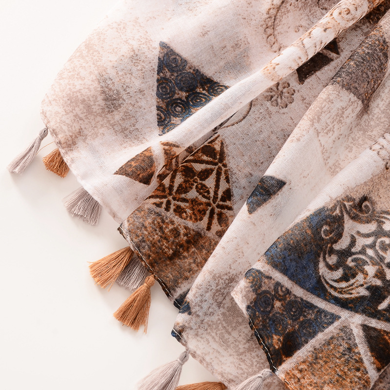 Primavera y verano nuevo contraste color caramelo geométrico impresión algodón y lino sensación bufanda elegante dama estilo viaje protector solar chal para mujeres