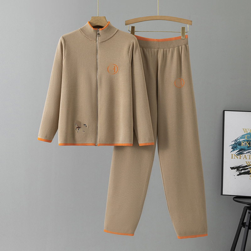 Cross-border foreign trade women's autumn and winter creative horse embroidery long-sleeve sweater jacket and casual pants two-piece set Cross-border foreign trade women's autumn and winter creative horse embroidery long-sleeve sweater jacket and casual pants two-piece set