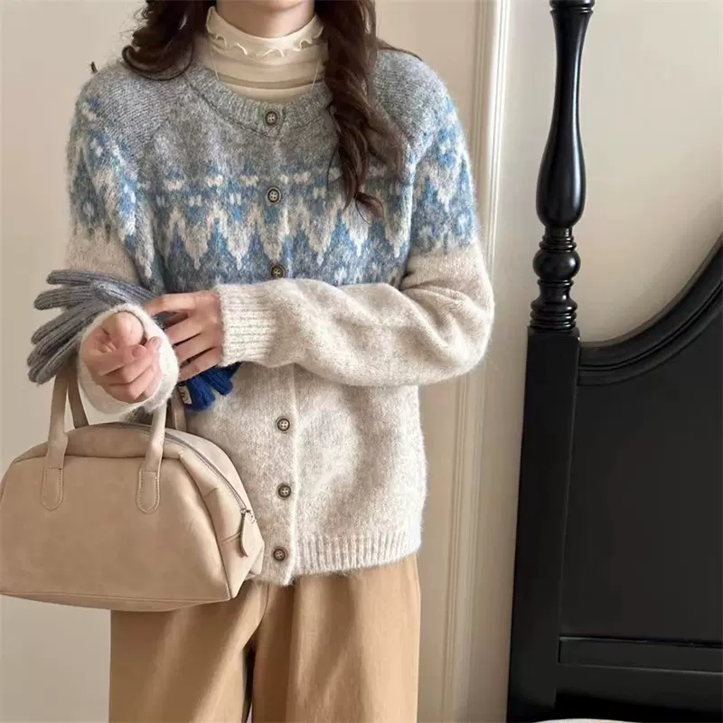 韩系新款复古撞色提花毛衣外套女士秋冬慵懒宽松软糯针织开衫上衣