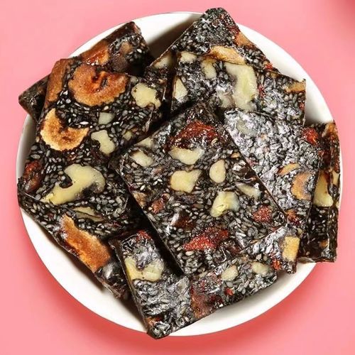 Internet celebrity black sesame and date cake wholesale 250g red date and wolfberry cake snacks independent package wolfberry walnut date and sesame cake