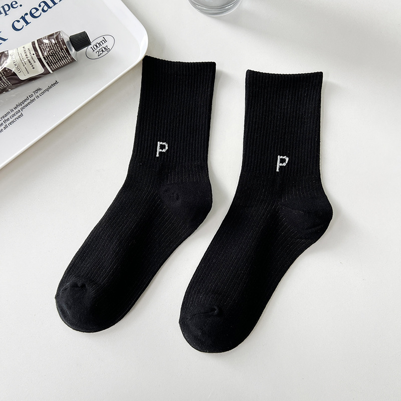 Calcetines de primavera, Otoño e Invierno calcetines de mujer a media pierna de mujer de color sólido calcetines de algodón a rayas en blanco y negro calcetines de algodón casuales deportivos