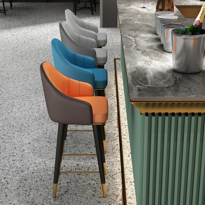 Silla de bar de lujo ligera, silla de cuatro patas, taburetes altos modernos y simples, cajero de bar, taburetes altos.
