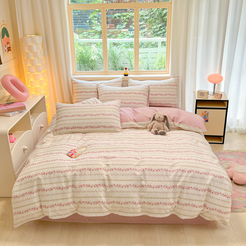 Cuerpo de algodón de cuatro piezas de amor, cama de cama, cama de cama, dormitorio de estudiantes, ropa de cama de tres piezas.