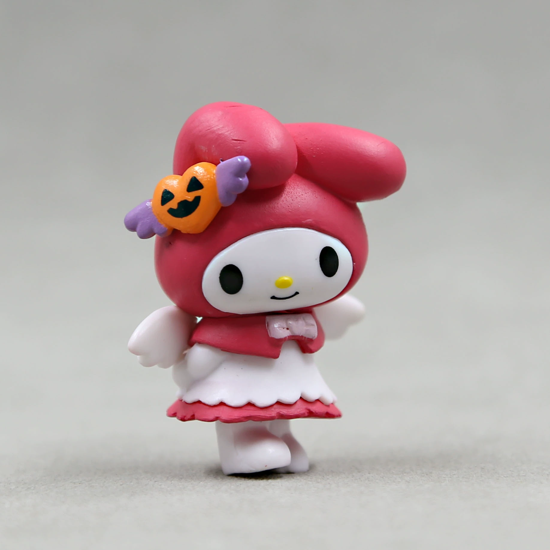 Cream doll with accessories, halloween, DIY