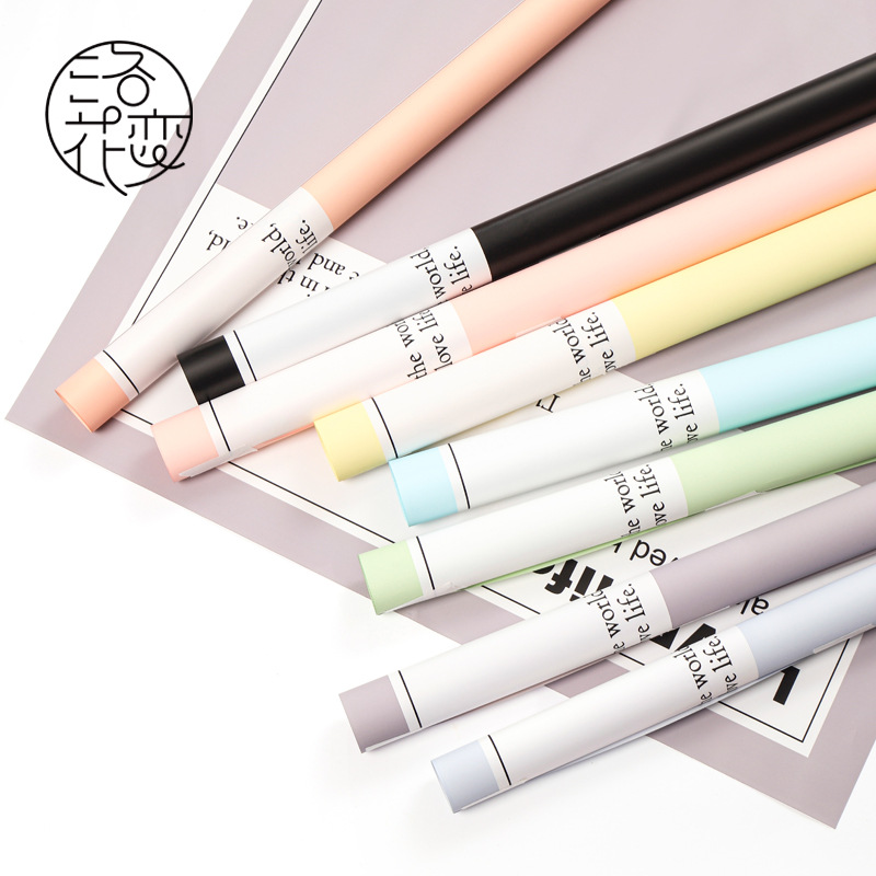 Nuevos productos abrazar amor estilo británico flor de papel de embalaje ramo flor de papel de embalaje florista material de embalaje en stock al por mayor