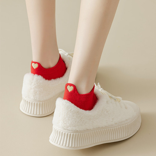 Autumn New Year of the Rabbit Heel Embroidered Rabbit Women's New Year Boat Socks Big Red Zodiac Year Newlywed Women's Socks Wholesale