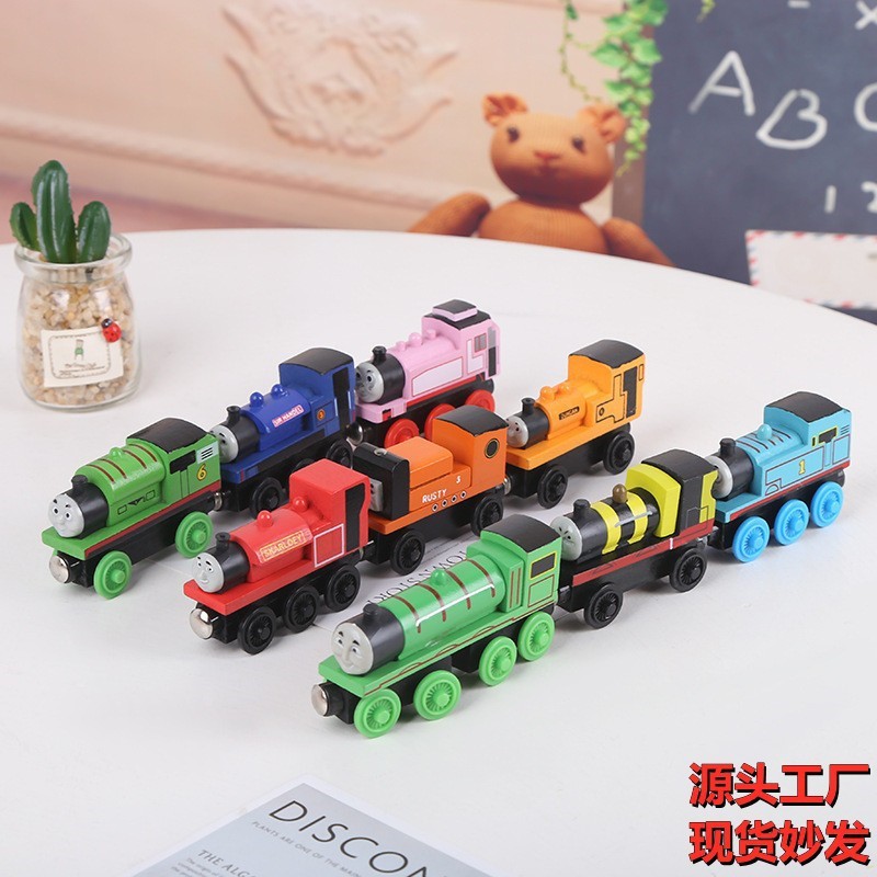 儿童木制磁性托马斯小火车玩具木质兼容轨道小火车头蛋糕装饰批发