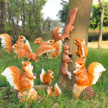 户外仿真松鼠摆件 树脂花园庭院小动物雕塑 园林景观树上装饰小品