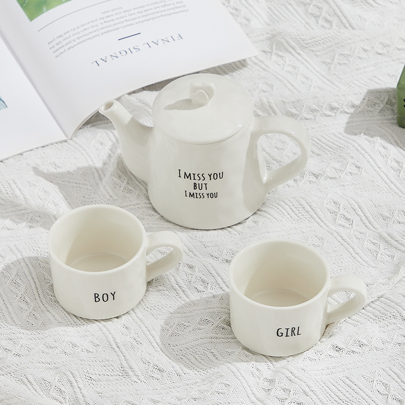 Creativo pareja olla taza de té de regalo del día de San Valentín cerámica tetera juego de té de la tarde traje de regalo