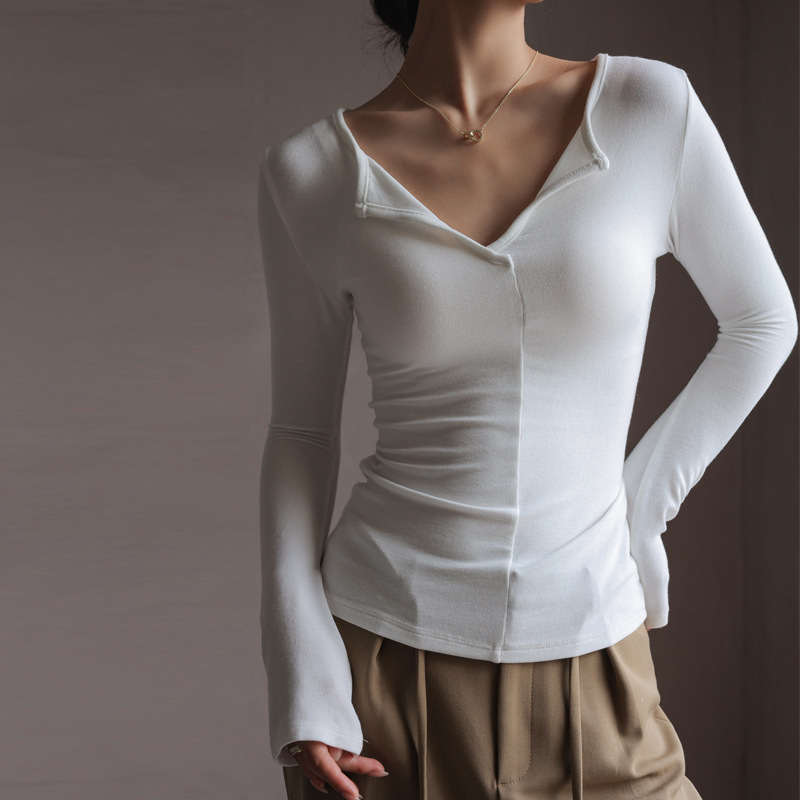High-Quality Modal Autumn and Winter V Neck Bottoming Shirt for Women with Design Top, White Long-Sleeved T-Shirt Base Layer