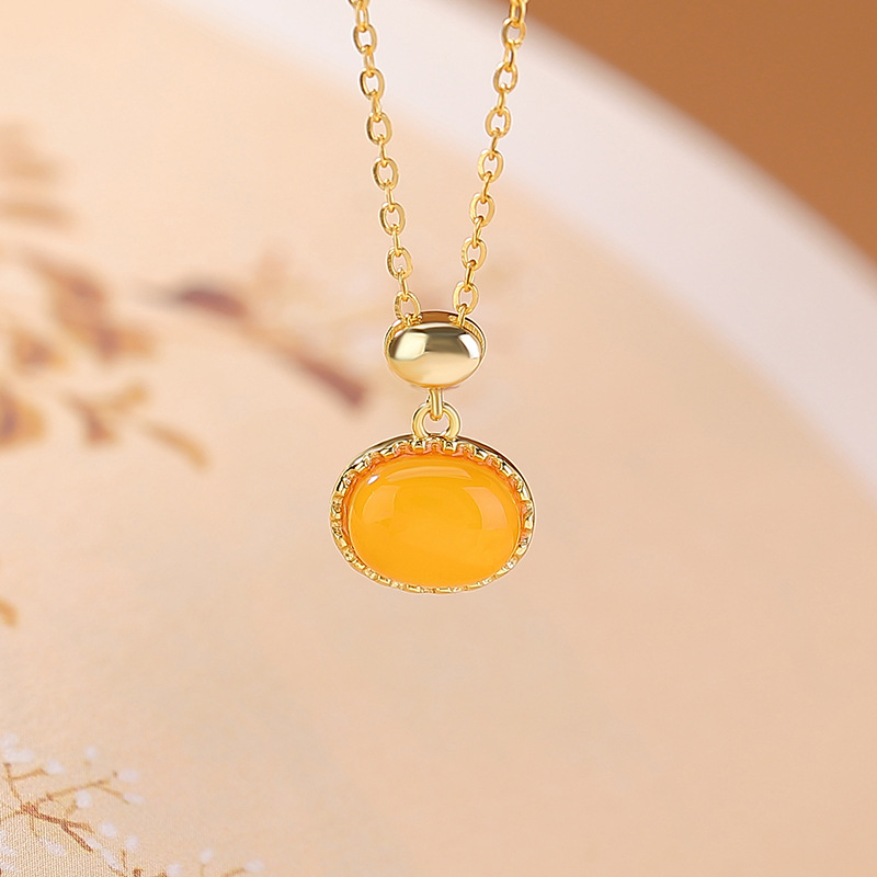 Mặt dây chuyền bạc S925 mạ vàng phối đá onyx đỏ hình học đơn giản — Mật sáp