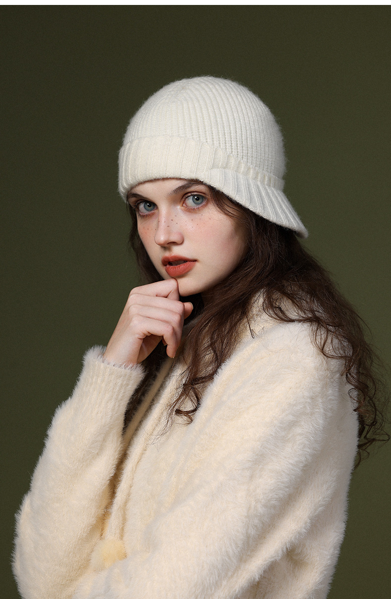 Gebreide damesmuts warme wintermuts met hoofdband van wol_voghion.com