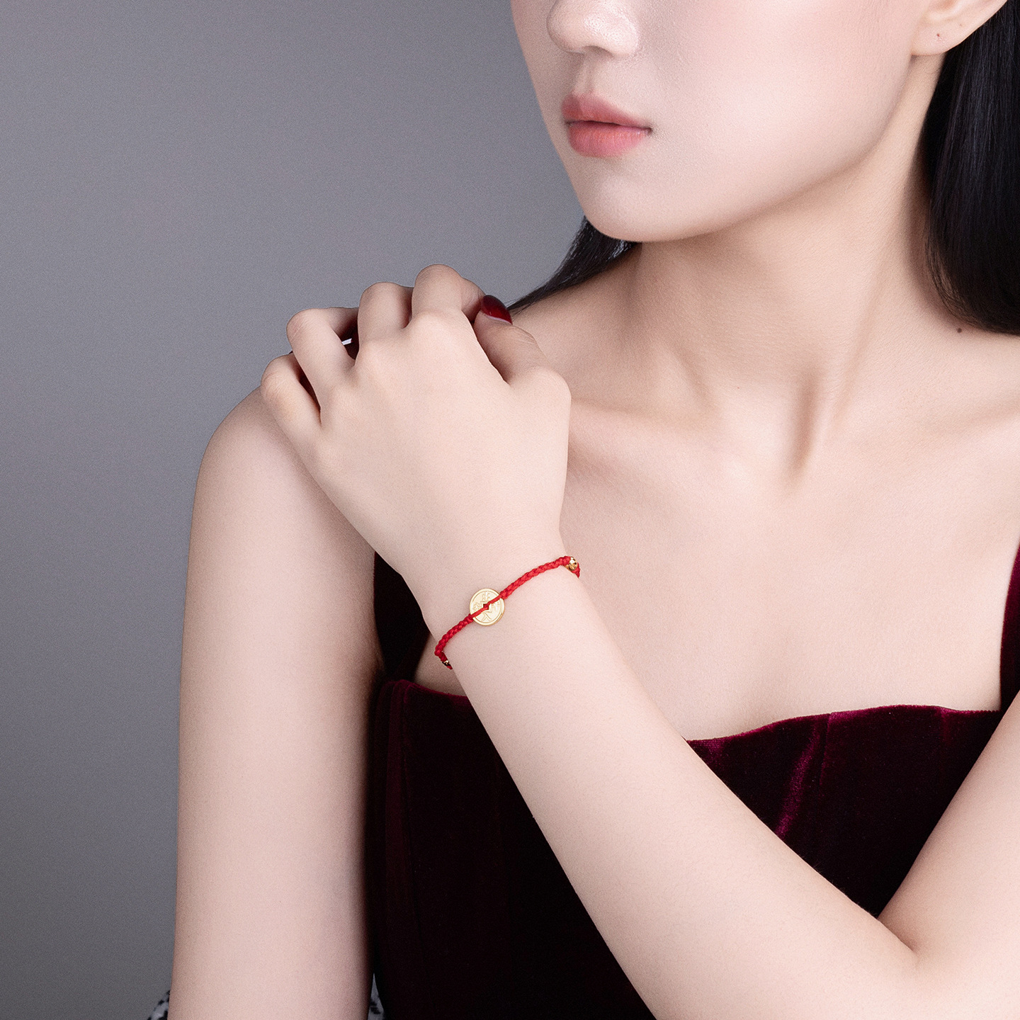 Joyas Xuping estilo simple tejido a mano pulsera de cuerda roja círculo geométrico lujoso ligero atmósfera joyas de Año Nuevo al por mayor