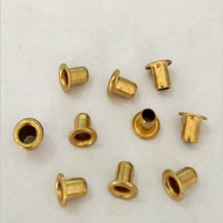 供应 铜铁高脚鸡眼  鞋眼 量多包邮