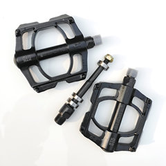 Mountain bike bearing pedals/bicycle three-bearing pedals/aluminum alloy three-bearing pedals/bearing pedals