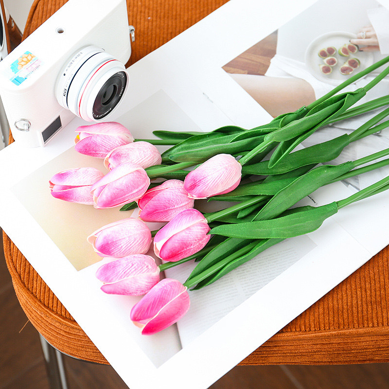 Tulipanes de simulación PU de alta gama flores de simulación de flores de una sola rama sensación de humedad decoración de mesa de comedor en el hogar flores falsas