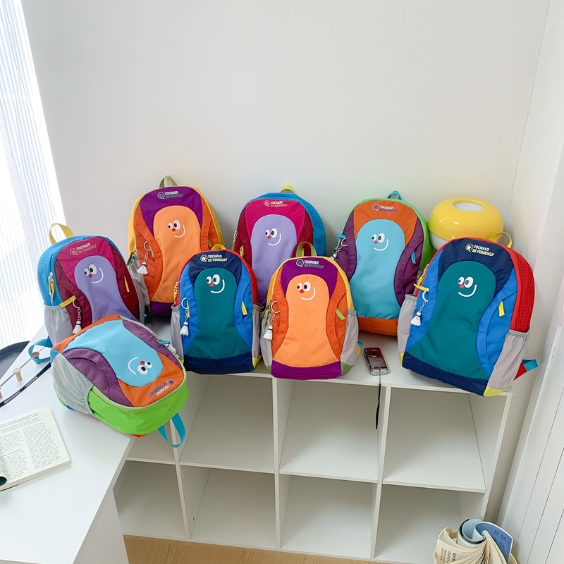 Mochila coreana de color contraste, mochila de viaje de gran capacidad para niños y niñas, mochila de viaje para niños, 2026 nueva mochila para niños