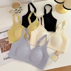 Traceless Jelly Bra Soft Pull-up Nipple Pasting Gel Bra for Women, No Underwire 3D Soft Support Anti-Bump Shaping Bra