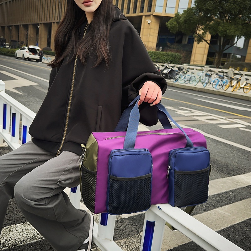 新款短途时尚旅行包女大容量撞色健身包个性斜挎包男多功能手提包
