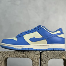 ��Ʒ�|��Dunk�͹��ǳ��l���e��Ь��֮ززĦ��Ľ˹�װ���У�@��Ь