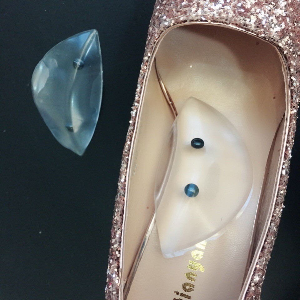 新款  扁平足弓垫   带粘性足心 磁石垫