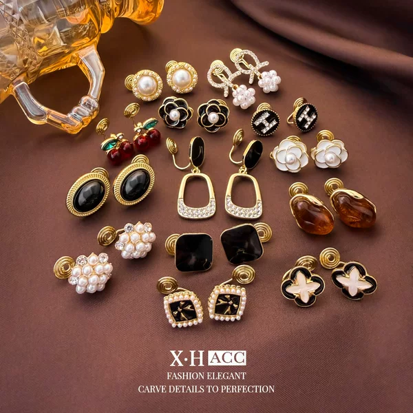 Retro High-End Geometric Pearl Mosquito Coil Disc Ear Clip Niche Accessible Luxury Elegant Without Pierced Ears Simple Small Fragrance Earrings