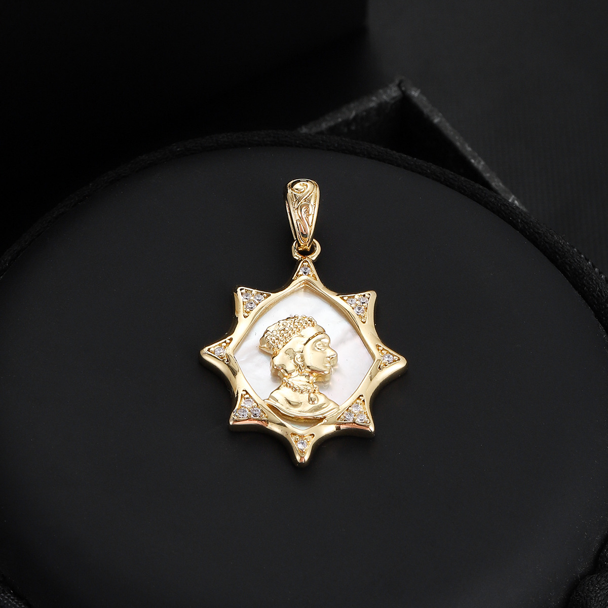 5g Weight Pendant, Chain Jewelry Making Type Copper Chain Material 1 Piece Quantity Holiday, Daily Occasion Copper Material Portrait, Heart Shape Pattern Unisex Gender Plating Design Retro, Simple Style Style 1 Piece Copper Portrait Heart Shape Pendant Chain 16